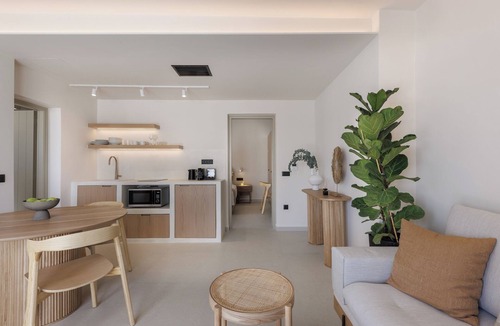Firostefani Apartment | Morfes 1 Bedroom aprt with Hot Tub and partial Sea View by Caldera Houses