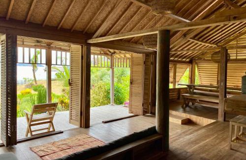 Sumbawa Barat Villa | Moromoro
