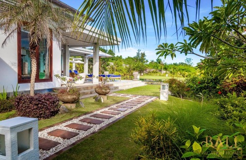 Seririt Villa | Mountain Villa Aina Lokahi - With a fantastic view!