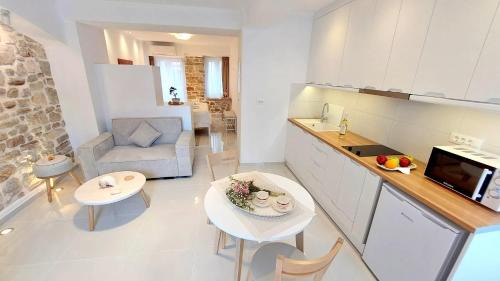 Vathy Apartment | Mouses Thalia
