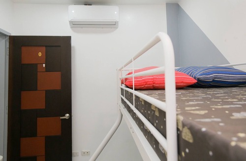Buhangin House | Multi-level House with a Pool, Near Airport