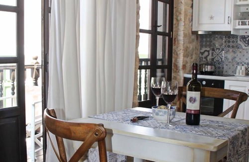 Halki House | Muse Neate. A few steps away from the port! A central located house !