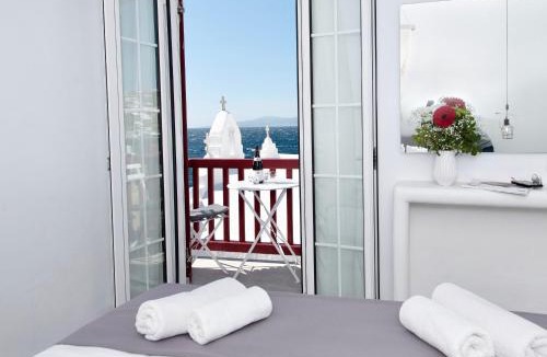 Little Venice Apartment | Myconian Little Venice Elite Suites with Sea View