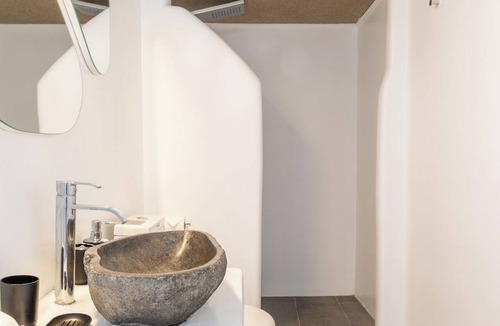 Ano Mera House | Mykonian Breeze