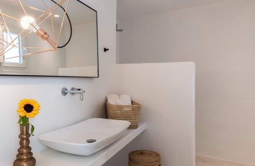 Platis Gialos Hotel | Mykonos Drops