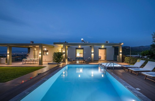 Potistiria Villa | Mythic Olive Villa Views - Private Pool