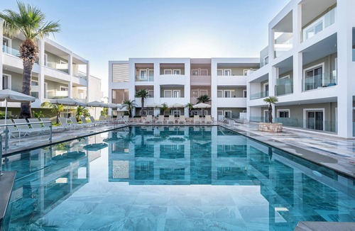Tingaki Apartment | Mythos Suites Hotel
