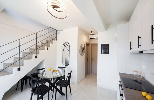 Perigiali Apartment | N&G Deluxe Maisonette