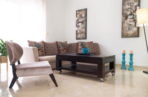 Pastida Villa | Naelia