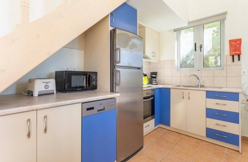 Kounopetra Villa | Nafsika Beach House - Three Bedroom Villa, Sleeps 6