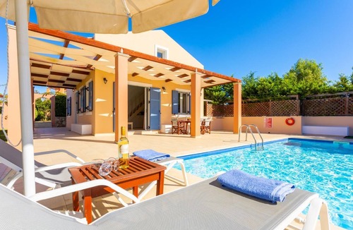 Kounopetra Villa | Nafsika Beach House - Three Bedroom Villa, Sleeps 6
