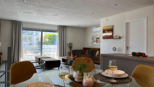 Vari Villa | Naiad Villa