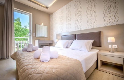 Laganas Hotel | Nastazia Studios