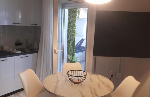 Larissa Apartment | Nature Nest