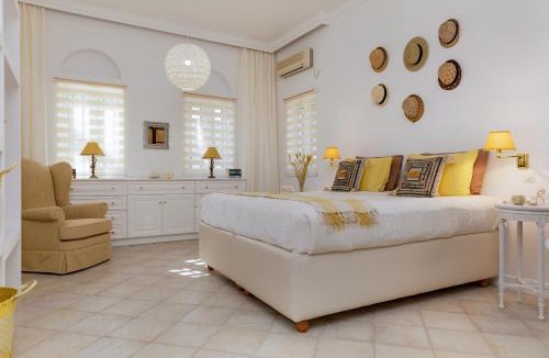 Naxos Villa | Naxos Beach Front Villa 'Moments'
