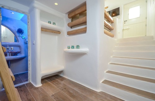 Plaka House | Naxos Island Escape