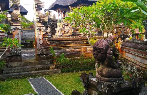 Sambahan House | Nayas House