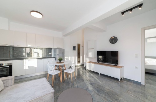 Paralia Ofryniou Hotel | Nefeli and Nefeli Luxury Residential Complexes