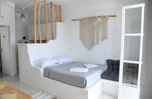 Loutra Apartment | Nefeli Suites Kythnos