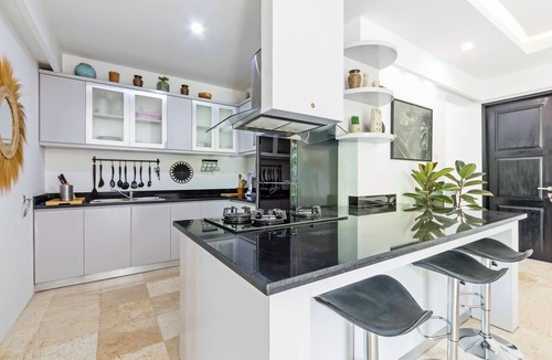 Batu Bolong House | Nelayan Garden Villa Exquisite 3 bedroom Canggu 500 meter from beach