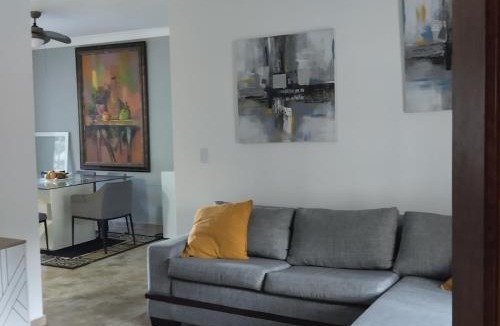 Bavaro Bed & Breakfast | Nely y Pietro share apartment