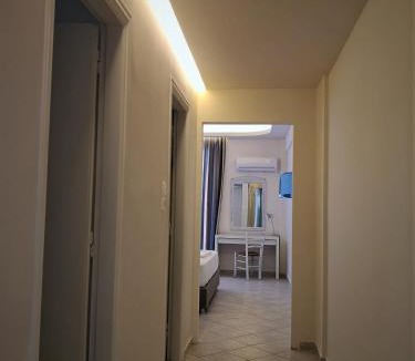 Poros Apartment | Neorio Studios
