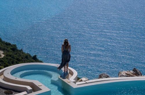 Tsoukaladhes Villa | NeRó Villas Lefkada