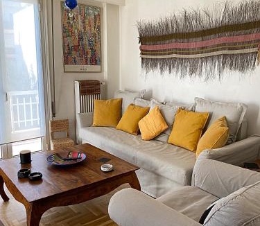 Mets Apartment | Nest in Mets