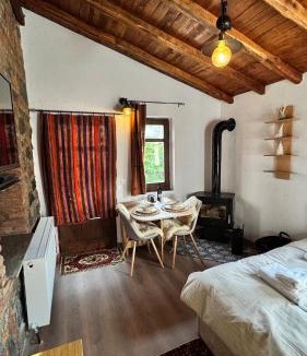 Aghios Athanasios House | Nest Suite