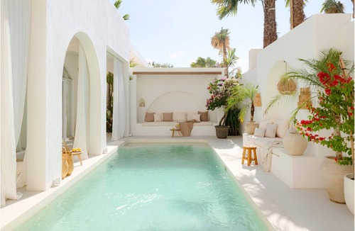 Tanjungbenoa Villa | New 2BR Stylish Private Villa in Uluwatu Bingin