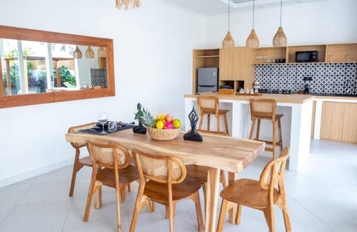 Batu Bolong Villa | NEW 3BDR Villa - 3 Min Echo Beach