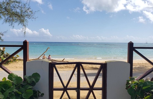 Puerto Bahia Apartment | NEW Amazing Direct Beach Views 4BR Penthouse Pools/Jacuzzi/BBQ + Maid Services