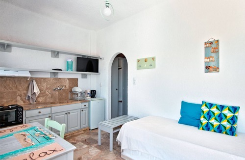 Ferma House | New Aurora Apts Studios