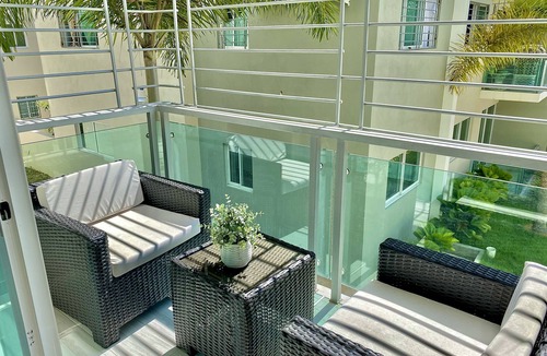 Llanos de Gurabo I Apartment | New 3 BR/2BA Apartment with A/C, wifi and pool!
