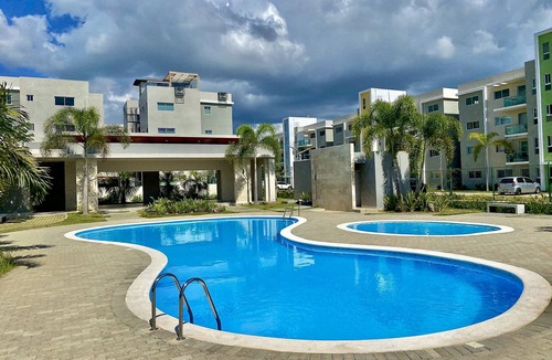 Llanos de Gurabo I Apartment | New 3 BR/2BA Apartment with A/C, wifi and pool!