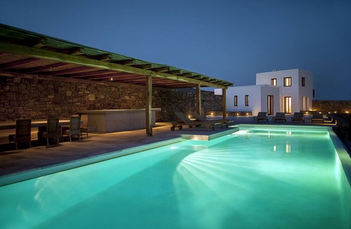 Kalafatis Villa | NEW LIBERATION VILLA 2 MYKONOS