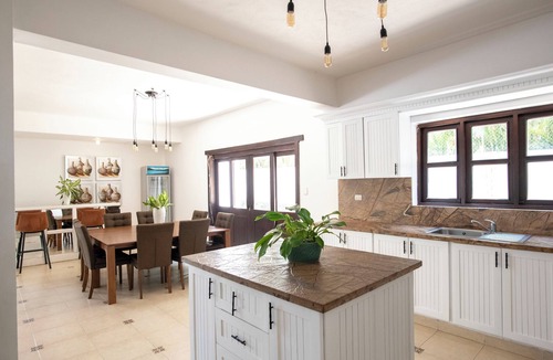 Pedro Brand House | NEW - Luxury Villa Camila +Private Cook +Pool + BBQ