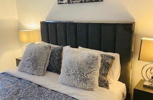Kallithea Apartment | New Modern 2BD aprt with shared rooftop pool B2