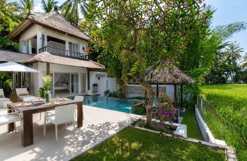 Lodtunduh Villa | New Moon Villa | Private Pool & Rice Field Views
