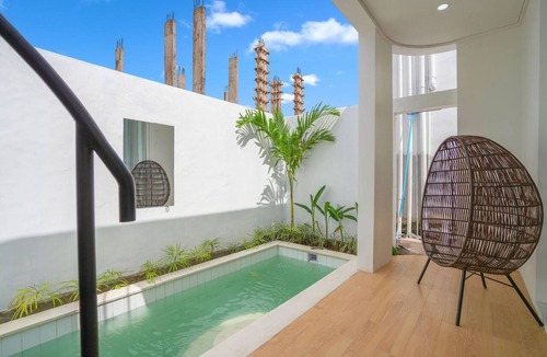 Seminyak Villa | New Rooftop Jacuzzi & Private Pool Villa near Canggu/Seminyak.