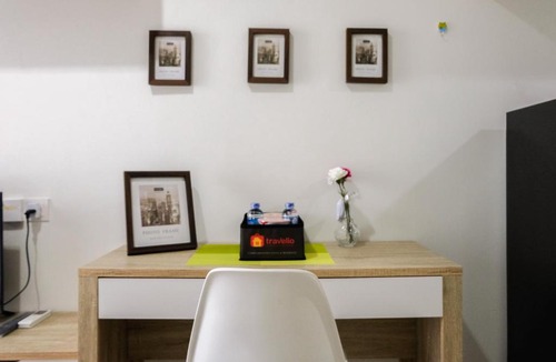 Pinang Apartment | New Studio Apartment at Springwood Residence By Travelio