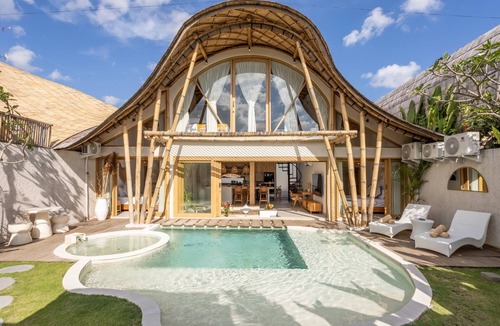 Banjar Semer Villa | New Villa in Kerobokan - 5 Min to Canggu