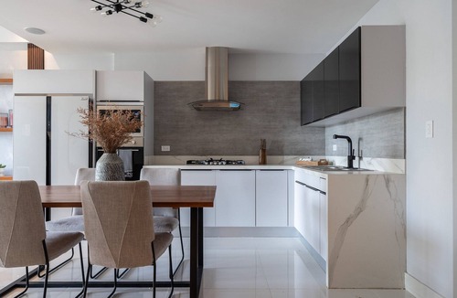 Lope De Vega Condo | Newest&MostLuxurious-w/Pool-WiFi-Gym-A/C-YellowKey