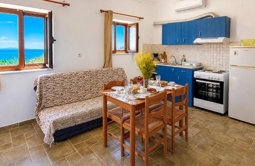 Paralia House | Nice Bungalow In Astros Arkadias With Wifi