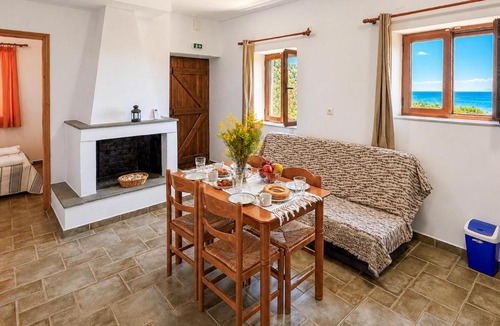 Paralia House | Nice Bungalow In Astros Arkadias With Wifi