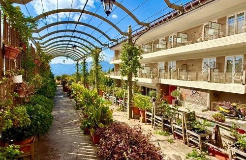 Delfoi Hotel | Nidimos Hotel