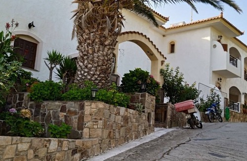 Gialiskari Apartment | Nikos Studio 5 - Studio Apartment, Sleeps 3