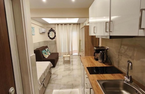 Olymbiaki Akti Apartment | Nina Lux Studio