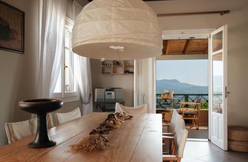 Karousades House | Nios House Panoramic Cottage
