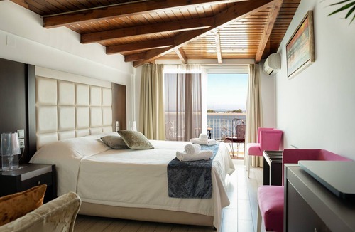 Lefkada Town Hotel | Nirikos Hotel